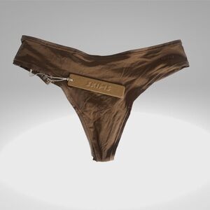 Fits everybody SKIMS brief in cocoa brown